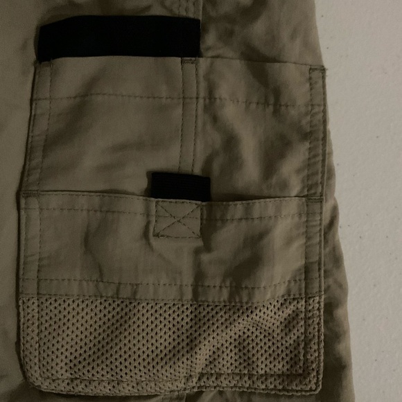 Magellan Outdoors Shorts Fish Gear Water Repellant Tan Kid’s Size Large (14-16) - Picture 7 of 11